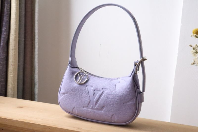 Louis Vuitton Hobo Bags